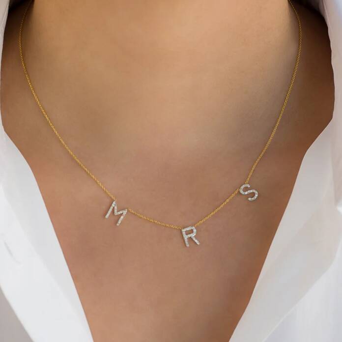 Üç Harfli Taşlı Kolye - 1