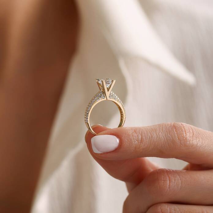 Üç Sıra Taşlı Kol Tektaş Yüzük - 2