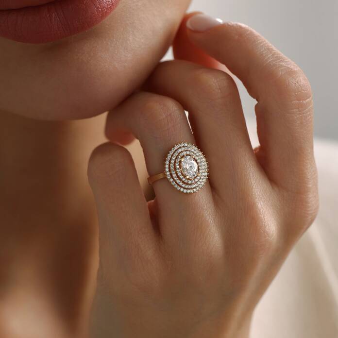 Üç Tur Taşlı Oval Tektaş Yüzük - 1