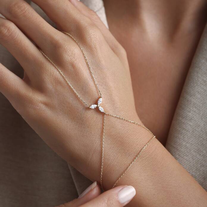 Üç Yaprak Şahmeran - 1