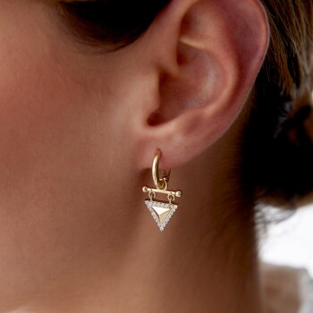 Üçgen Prizma Flama Küpe - Garo (1)