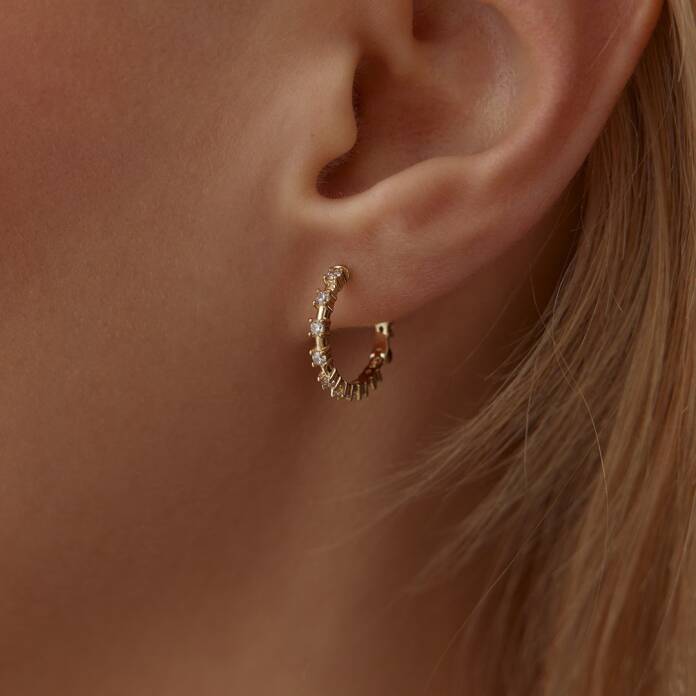 Uzun Tırnaklı Taşlı Mini Halka Küpe - 1