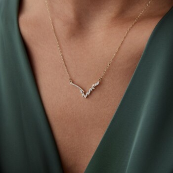 V Taşlı Tasarım Kolye - Rayna