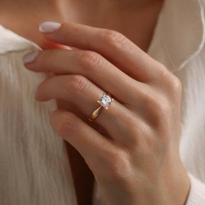 V Tırnaklı Tektaş Yüzük - 1