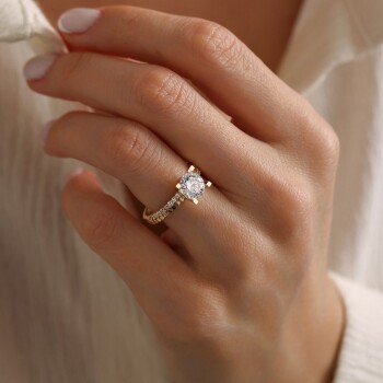 Yarım Tur Taşlı Oval Tektaş Yüzük - Oragold Orhan