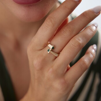 Yeşil Taşlı Kıvrım Yüzük - 1