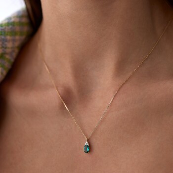 Yeşil Taşlı Prenses Oval Kolye - Rayna