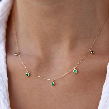 Yeşil Taşlı Sallantılı Kolye - Cemart