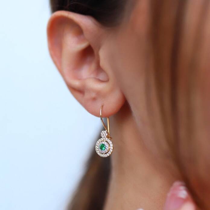 Yeşil Tektaşlı Sallantılı Küpe - 1