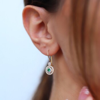 Yeşil Tektaşlı Sallantılı Küpe - Gökhan Bera