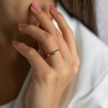 Yılan Derisi Görünümlü Yüzük - Rayna