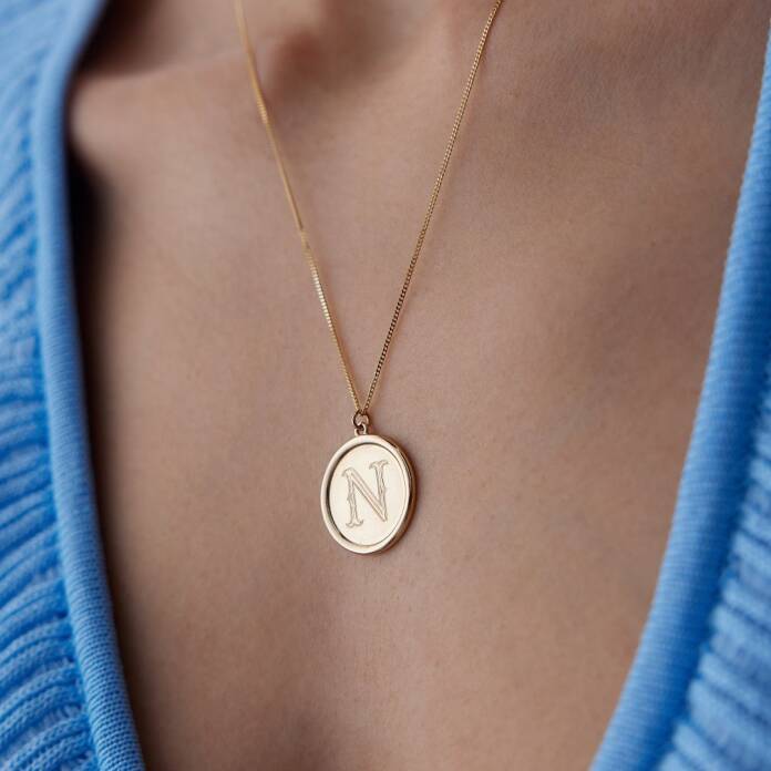 Yuvarlak Plaka Harf Kolye - 3