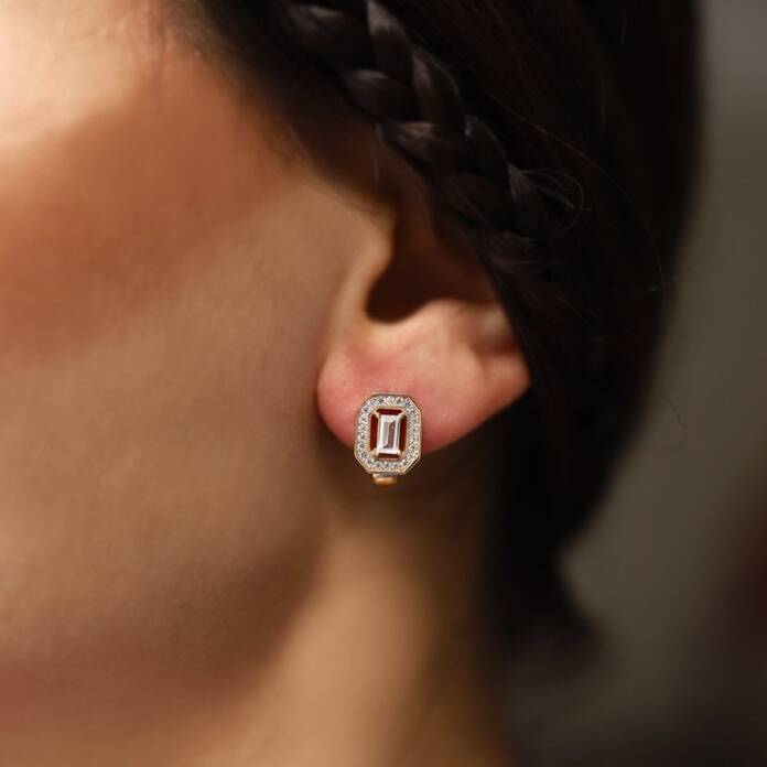 Zarafet Işıltısı Baget Küpe - 1