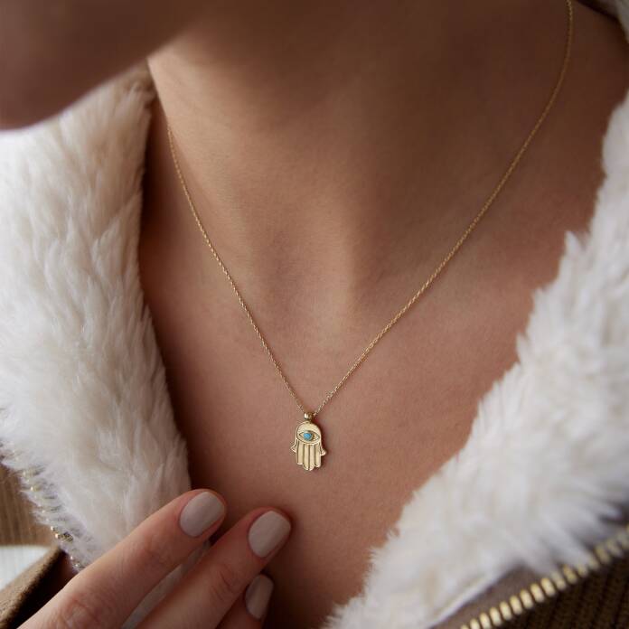 Zarif Fatmanın Eli Kolye - 2