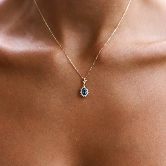 Zümrüt Yeşili Kolye - 1